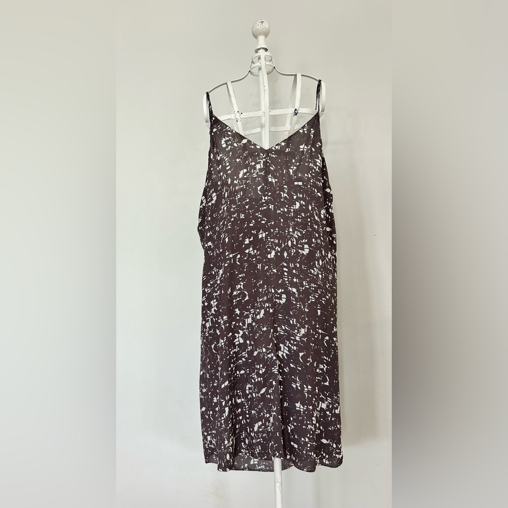 Ready for a night out mini slip dress in plum/white size L